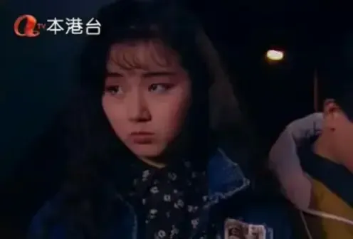 万绮雯写真